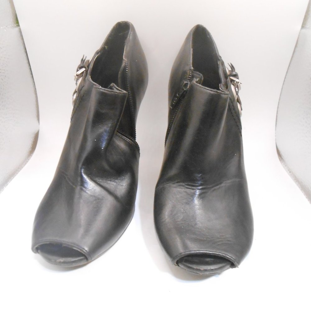 studio paolo heeled ankle boots 7M